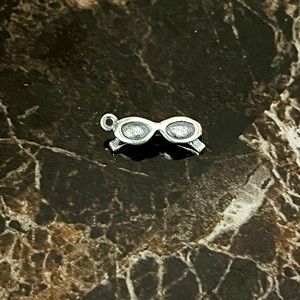 Retired James Avery 3D Sunglasses Charm. Perfect For Beach Theme Bracelet.